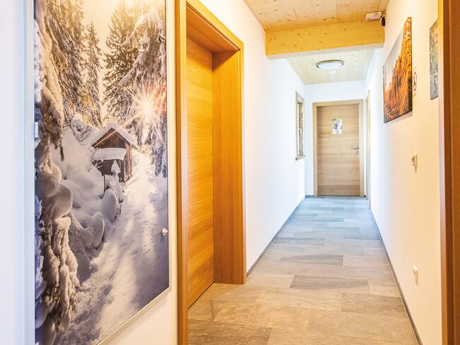 Gang und Vorraum der Zimmer